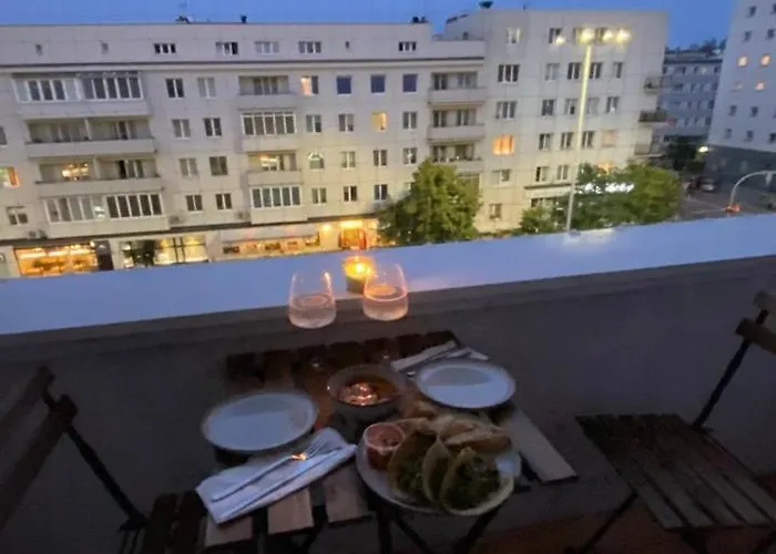 Deep Blue By Bookinghost アパート